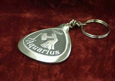 Pewter Keyring Zodiac Aquarius